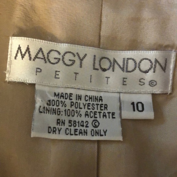 Maggy London Two Piece Suit - Picture 8 of 8